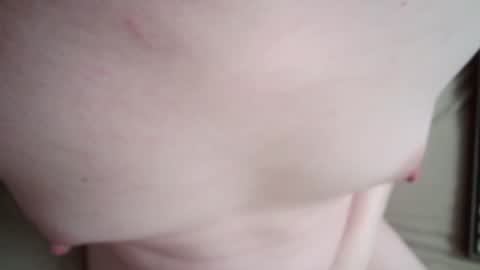 Snapshot of yuna_kannam chatting on 12.12.24 Yuna online show from 12.12.24