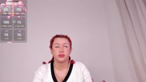 yunahott_ online show from 11.12.25