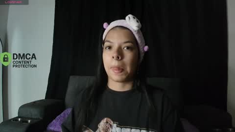Snapshot of yungelitamor_ chatting on 04.23.26 ELITA online show from 04.23.26