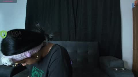 Snapshot of yungelitamor_ chatting on 05.24.26 ELITA online show from 05.24.26