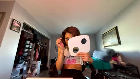 BbyTSSLut online show from 09.11.25