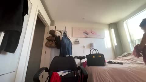 BbyTSSLut online show from 12.14.25