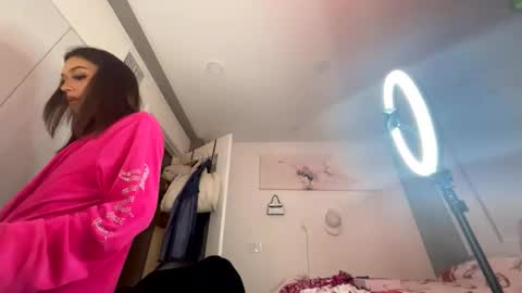 BbyTSSLut online show from 12.18.25