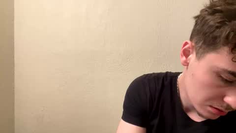 Snapshot of yungstudbev chatting on 01.02.25 yungstudbev online show from 01.02.25