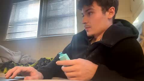 Snapshot of yungstudbev chatting on 01.28.25 yungstudbev online show from 01.28.25