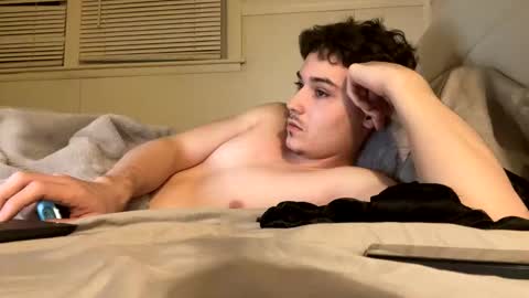 Snapshot of yungstudbev chatting on 02.28.25 yungstudbev online show from 02.28.25