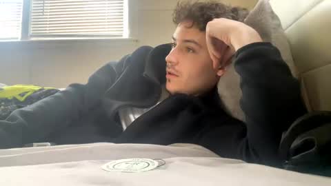 Snapshot of yungstudbev chatting on 03.07.25 yungstudbev online show from 03.07.25