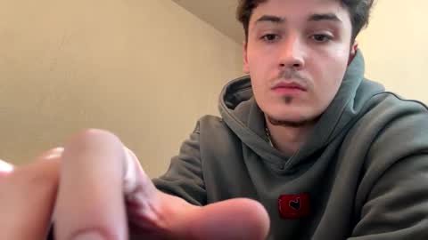 Snapshot of yungstudbev chatting on 09.28.25 yungstudbev online show from 09.28.25