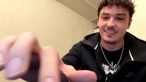 Snapshot of yungstudbev chatting on 10.13.25 yungstudbev online show from 10.13.25