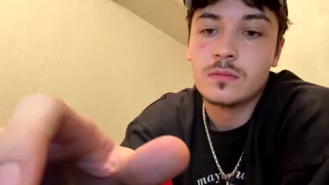 Snapshot of yungstudbev chatting on 10.19.25 yungstudbev online show from 10.19.25