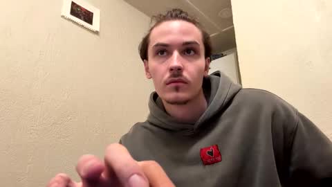 Snapshot of yungstudbev chatting on 01.08.26 yungstudbev online show from 01.08.26