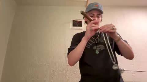 Snapshot of yungstudbev chatting on 02.27.26 yungstudbev online show from 02.27.26