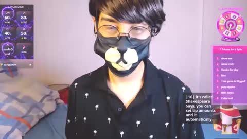 Snapshot of yuniorb chatting on 11.11.25 the puppy boy online show from 11.11.25