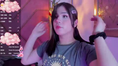 Snapshot of yuri_stars chatting on 02.21.25 Yuri Stars online show from 02.21.25