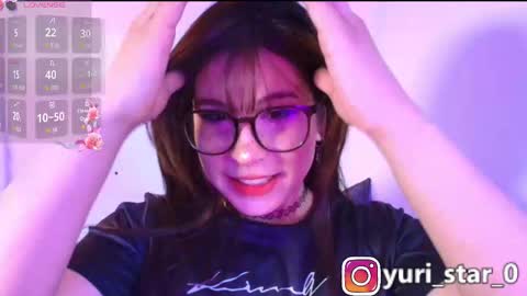 Snapshot of yuri_stars chatting on 11.12.25 Yuri Stars online show from 11.12.25