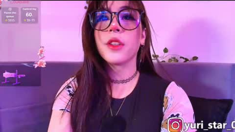 Snapshot of yuri_stars chatting on 11.23.25 Yuri Stars online show from 11.23.25