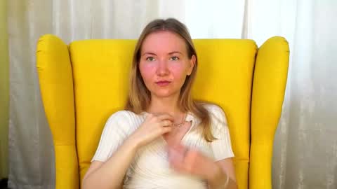 Snapshot of yuricazel chatting on 03.04.26 Alesia online show from 03.04.26