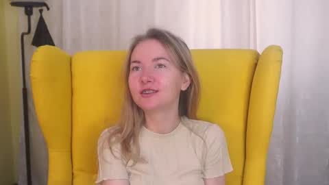 Snapshot of yuricazel chatting on 03.09.26 Alesia online show from 03.09.26