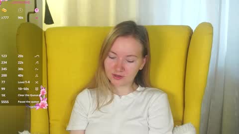 Snapshot of yuricazel chatting on 03.10.26 Alesia online show from 03.10.26