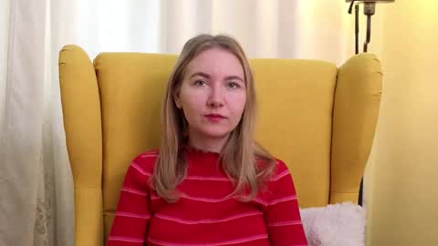 Snapshot of yuricazel chatting on 03.31.26 Alesia online show from 03.31.26