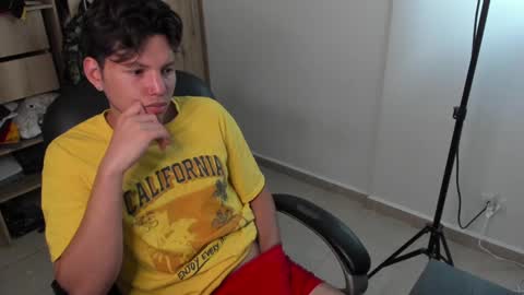 yurii_moody online show from 01.31.25