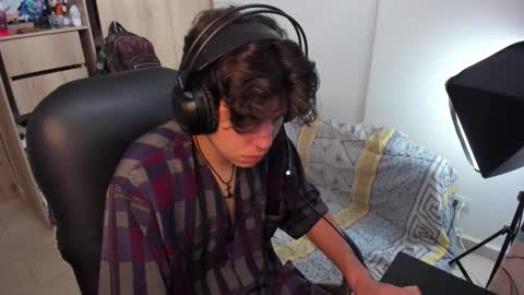 yurii_moody online show from 11.05.25