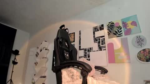 paola online show from 09.12.25