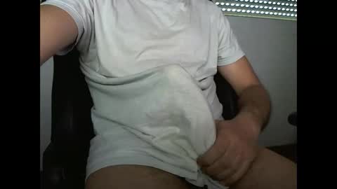 Snapshot of yut92 chatting on 02.26.26 Yut online show from 02.26.26