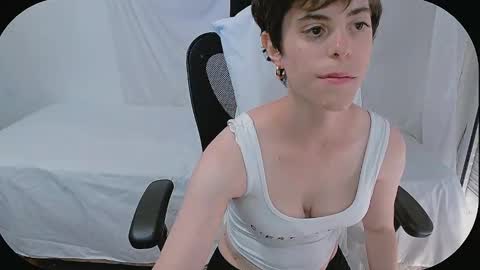 Yuyu online show from 01.04.25