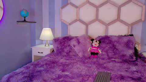 yvi online show from 03.30.26