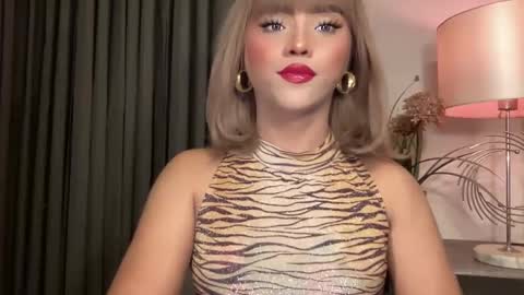 Miss Cali online show from 02.02.25