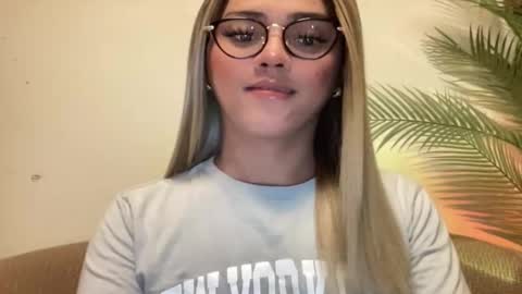 Miss Cali online show from 03.10.26