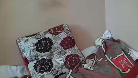 Bi BearXXX online show from 10.17.25