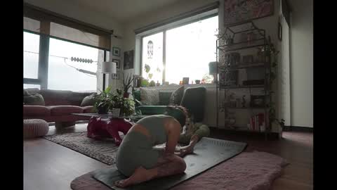 Yucky online show from 01.23.25