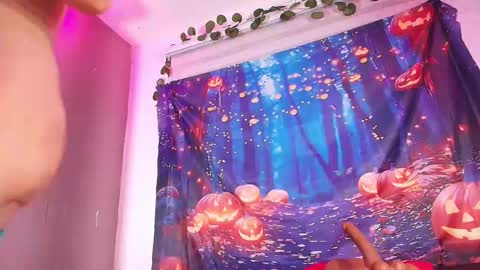 Zoe  online show from 10.09.25