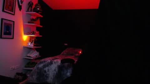 zac_muller1 online show from 11.25.25