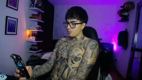 zac_muller1 online show from 02.18.26