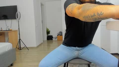 Snapshot of zackconnorsx chatting on 03.08.25 Zack online show from 03.08.25