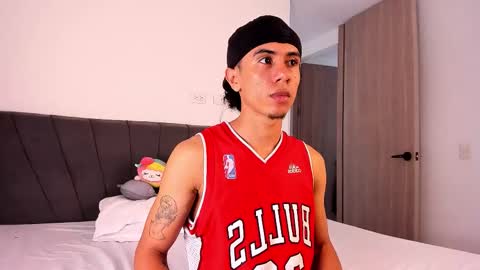 Snapshot of zadders_yb chatting on 01.10.26 zadders_yb online show from 01.10.26