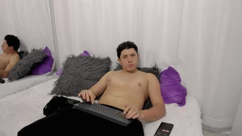 zaensdouglas online show from 04.16.26