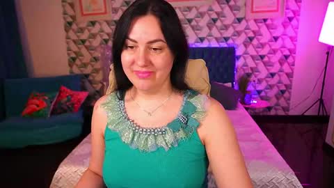 Snapshot of zafiramoonn chatting on 04.16.26 Zafiramoonn online show from 04.16.26