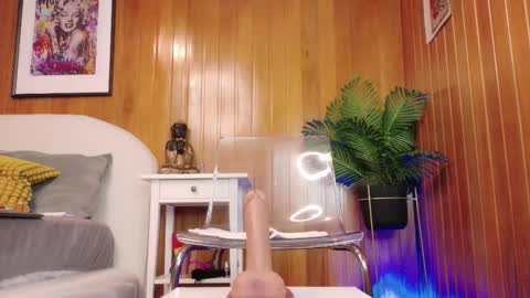 Snapshot of zafiro_gem_ chatting on 01.17.26 Karina online show from 01.17.26