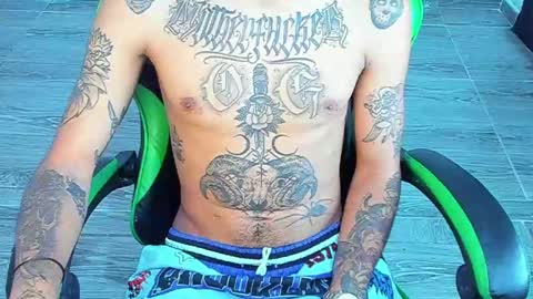 BiG Zafiro online show from 04.15.26