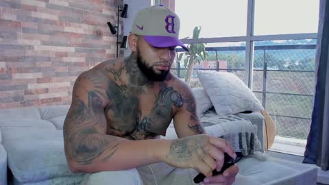 INSTAGRAM yormanfit7 online show from 01.13.25