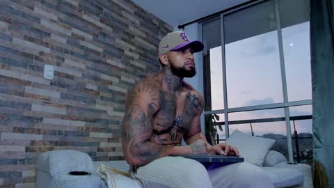 INSTAGRAM yormanfit7 online show from 01.16.25