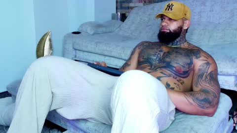 INSTAGRAM yormanfit7 online show from 10.01.25