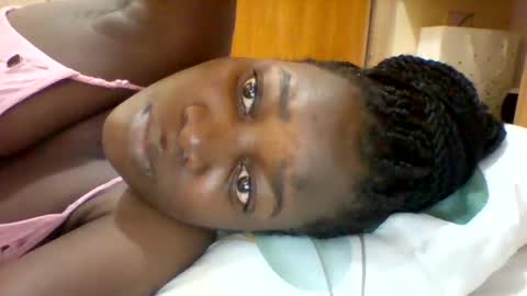 Snapshot of zainxxxx chatting on 02.11.25 zainxxxx online show from 02.11.25