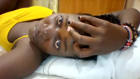 Snapshot of zainxxxx chatting on 02.12.25 zainxxxx online show from 02.12.25