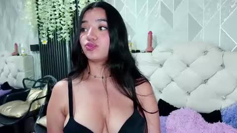 Zaira Bonny online show from 07.02.26