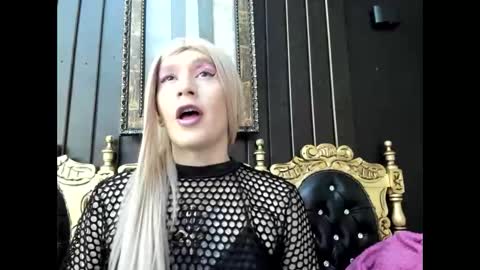 Megan online show from 04.17.26